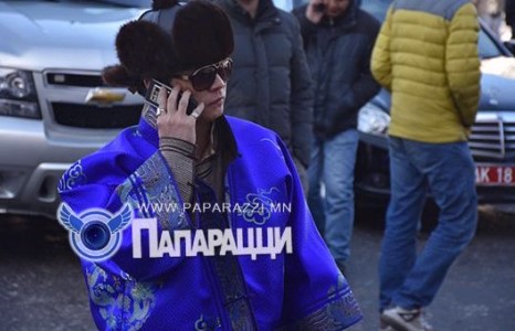 A COOL-ийн сар шинийн гоёо