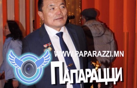 Гүндүүгүй сайхан Хөдөлмөрийн баатар