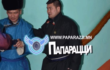 Эгэл даруу эрхэмийн энгийн гоёл