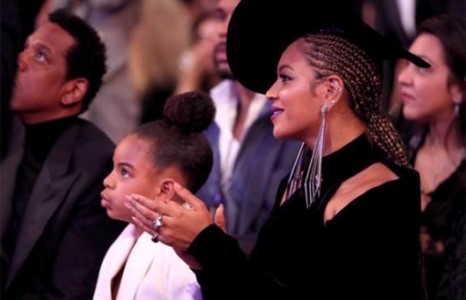 Бейонсегийн охин дуудлага худалдаанд оролцов