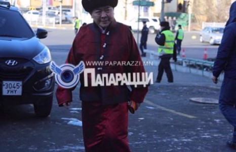 Аглуу юу хийж, хаагуур явна
