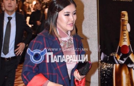 Дуучин Энхзолын содон стилл