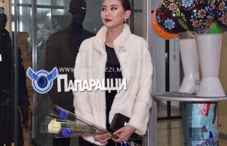 Бусдаас өөр нэгэн