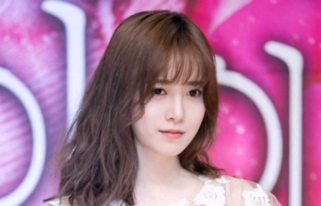 Гум Жан Дигийн сүүлийн үеийн зургуудаас 