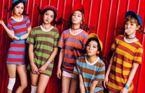 Сөүлээс ирсэн охидын хамтлаг Пхеньянд тоглолтоо хийнэ