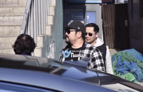 GUYS-ын Уугийгийн гудамжны стилл