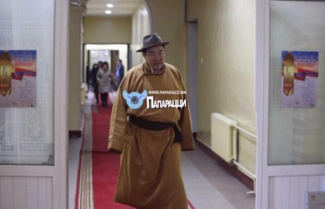 УИХ-ын гишүүн Б.Бат-эрдэнэ аварга гунигтай явна