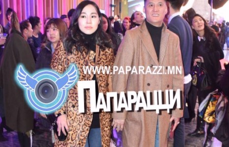 Дуучин, жүжигчин Лхагва хоёр дахь эхнэртэйгээ...