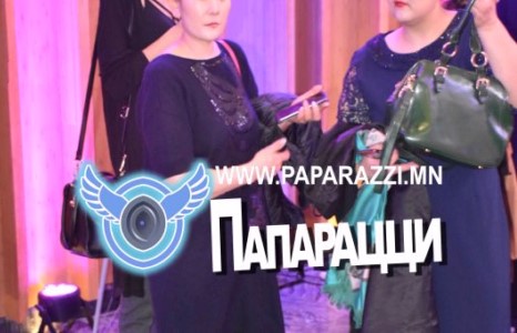 Дуучин Р.Дэлгэрмаа мах шөл нь тэнцүүхэн болжээ.