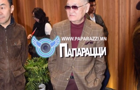 Сэтгэл нь залуугаараа Б.Долгион золбоотой явна