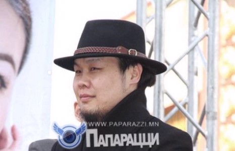 Жүжигчин Барсаа ажилд гологдов уу...