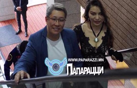 Даруухан Амгаагийн дэгжин гэргий 