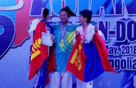 Цэнхэр үст Цэрэн арай л гэж “амьд” гарчээ