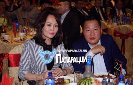 Р.Булгамаагаас суралцах зүйл их бий 