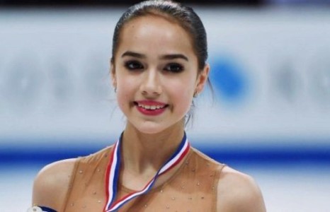 Алина Загитовад Япон улсаас нохой бэлэглэнэ