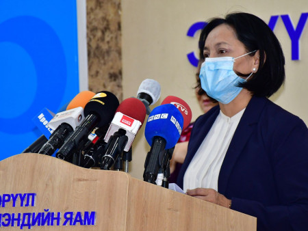 News Paparazzi: ЭМЯ-ны Я.Буянжаргал даргыг ажлаас нь халжээ