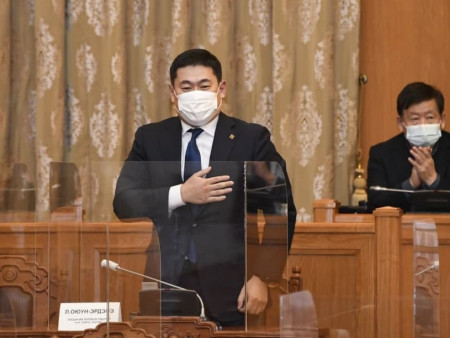Л.Оюун-Эрдэнийн танхимд хэн хэн багтах вэ?