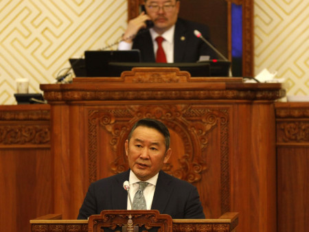 Х.Баттулга: Ерөнхийлөгч надтай тэмцэхийнхээ оронд цар тахалтайгаа тэмцэхийг анхааруулъя