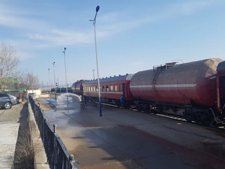 Сүхбаатар өртөөний зам дээр их хэмжээний химийн бодис асгарчээ
