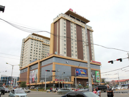 Maxmall хотхоны 6 давхраас 30 орчим насны залуу унаж, хүнд бэртжээ