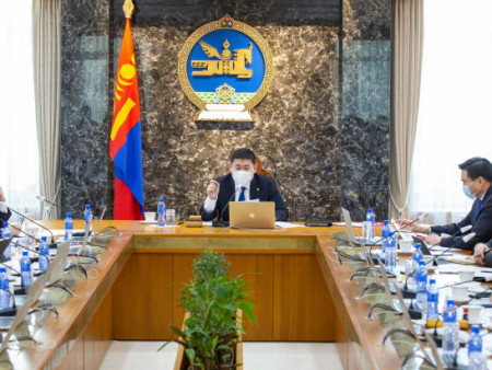 Төрийн байгууллагууд цалин нэмэхгүй, аялал зугаалга хийхгүй, тавилга машин авч болохгүй