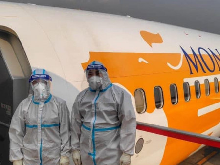Энэтхэгийн Засгийн газраас бэлэглэсэн 150 мянган тун вакциныг хүлээн авлаа