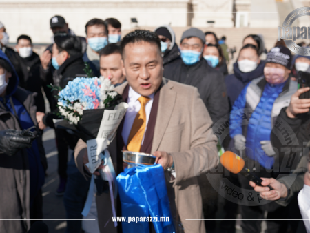 Photo paparazzi ••• 39 настай хамгийн залуу гавъяат дасгалжуулагч С.ТУЛГА