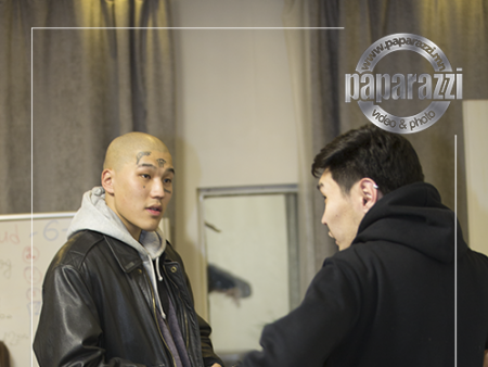 Photo paparazzi ••• 168 нүүрэндээ шивээс хийлгэсэндээ харамсдаг гэж ярьжээ