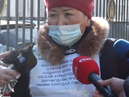 Иргэн н.Цэрэнпил: Миний цөхрөл туйлдаа хүрч өнөөдөр гуталгүй явж байна