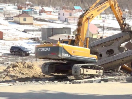СЭРЭМЖЛҮҮЛЭГ: Бэлх зуслангийн замд автомашины ноцтой осол гарч нэг хүн амь насаа алдлаа