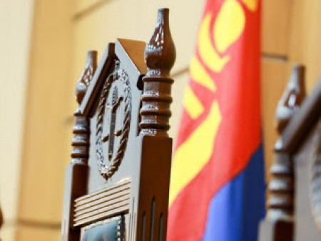 Өмгөөлөгчөөс мөнгө авсан гэх шүүгчдийг АТГ-т шалгуулах хүсэлт гаргажээ