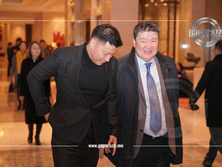 Photo Paparazzi ••• Монголын ”Дон Жуан” гэгддэг байсан С.Нямдаваа манай папараццид өртлөө