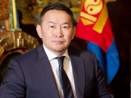 Ерөнхийлөгч хүүхдийн 100 мянган төгрөгийн тэтгэмжийг хугацаа заахгүйгээр олгох зарлигийн төсөл боловсруулжээ