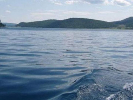 Завь хөмөрч, осолдсон гурван иргэнийг эрэн хайх ажиллагаа үргэлжилж байна
