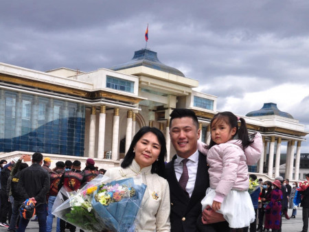 Photo paparazzi •••Д.Даваадорж охин Дагийнатайгаа манай папараццид өртлөө...