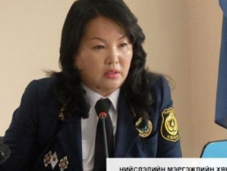 Архидан согтуурч ажлаасаа халагдсан хүмүүс НМХГ-ын дарга Л.Эрдэнэчулууныг АТГ-т өгчээ
