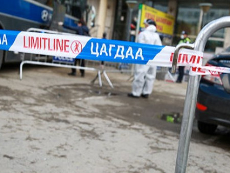 Цагаан хуаран хотхоны 11 давхраас эмэгтэй хүн унаж, нас баржээ
