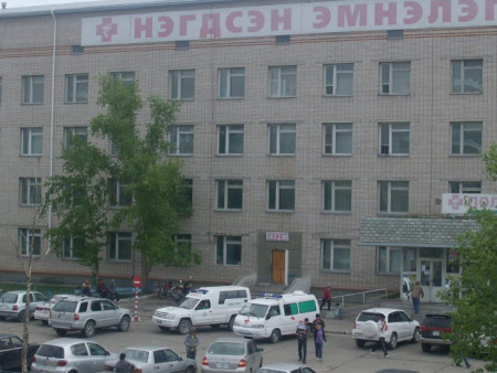 Хөвсгөл аймгийн Нэгдсэн эмнэлгийн 99 ажилчин халдвар авч, зарим тасгийн үйл ажиллагаа зогсжээ
