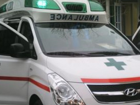 Байшингийн дээвэр шатаж 14 настай хүүхэд угаартаж эмнэлэгт хүргэгджээ
