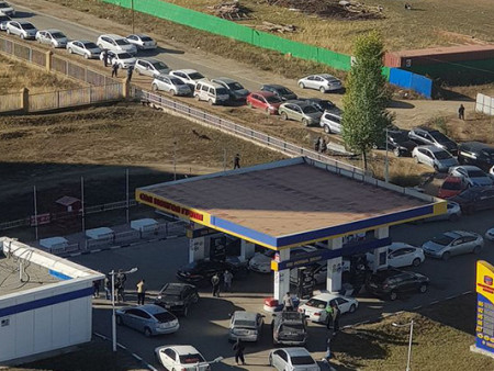 Шатахуун авахаар урсгал сөрж, дараалал үүсгэвэл 50 мянган төгрөгөөр торгоно