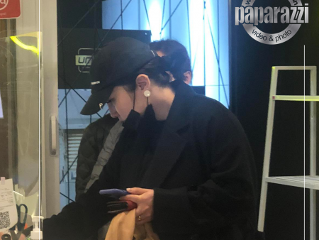 Photo paparazzi ••• “Гурван охин” хамтлагийн дуучин Г.Анхмаа удахгүй амаржихнээ