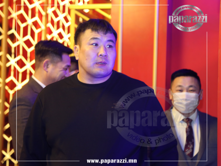 Photo Paparazzi •••  Улс төрд орохгүй гэдгээ албан ёсоор мэдэгдсэн ганц бөх