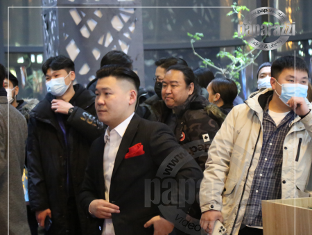 Photo Paparazzi ••• Арван жилийн ангийн багш нь хөөргөөд жүжигчин болсон Жанчив