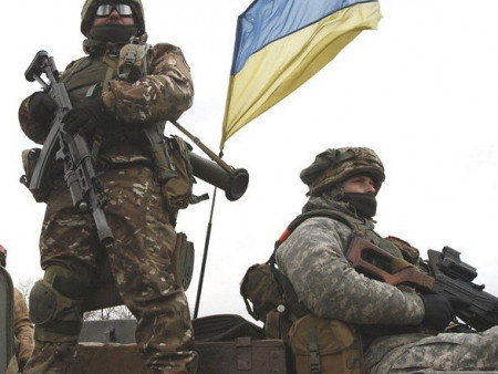 ШУУРХАЙ: Украинаас ирж байгаа 13 Монгол иргэнийг авахаар ЭСЯ-ны ажилтнууд хил дээр ажиллаж байна
