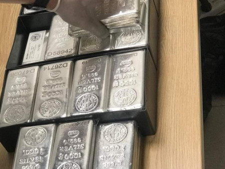 АНХААР‼️‼️ Татвараас нууж хил даруулахаар завдсан эд зүйлс