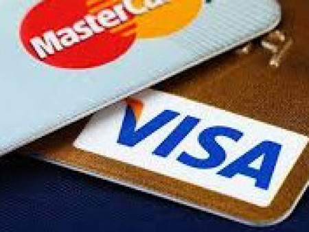 “Visa” болон “Mastercard” картын дансанд байршиж буй мөнгөө нэн даруй бэлнээр авахыг зөвлөж байна