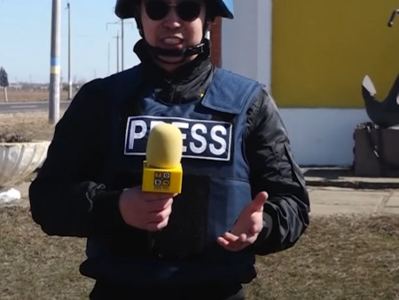 Монгол сэтгүүлчдийн баг сөргөлдөөний халуун цэг Украинд очжээ