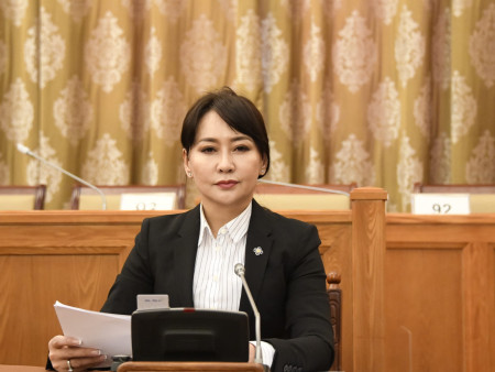 Ерөнхий сайд А.Адъяасүрэн нарын парламентын нэр бүхий гишүүд холбоотой НОЦТОЙ баримт дэлгэв
