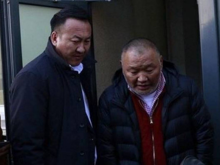 Л.Оюун-Эрдэнэ: Д.Эрдэнэбилэг ХХБ, Эрдэнэт, Монголросцветмет, Дархан, Хөтөл, Бор-Өндөр, Багануурыг хууль бусаар авсандаа гомддоггүй юм бол гомдох эрхтэй хүн биш