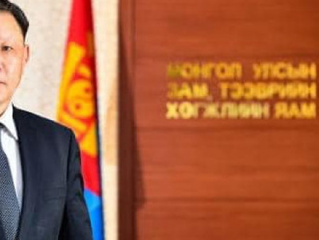 Үнийн өсөлтөд бодитой хувь нэмэр оруулсан Л.Халтар сайд та, хариуцлагаа яаж хүлээх вэ?